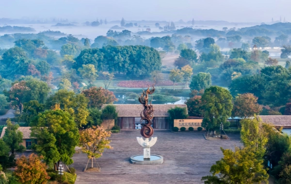 The Liangzhu Ancient City Site