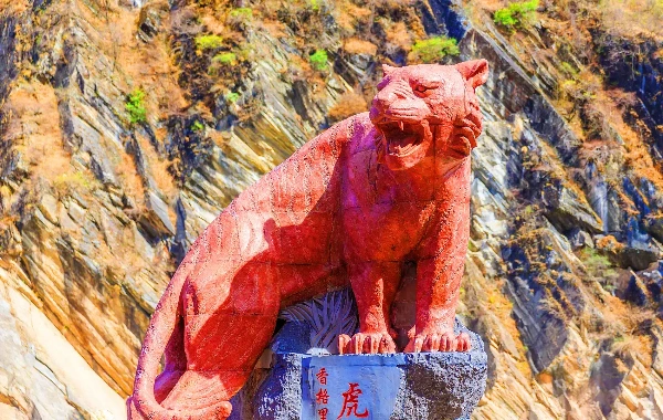 Tiger Leaping Gorge: An Epic Canyon from Roaring on the Jinsha River to a Hiking Paradise