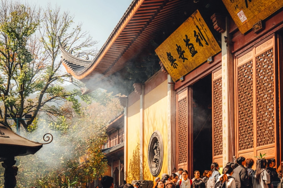 Tempio di Lingyin: Un pellegrinaggio dal luogo dove il picco di Vulture si riferisce al tempio ancestrale di un Buddismo Zen di mille anni-2