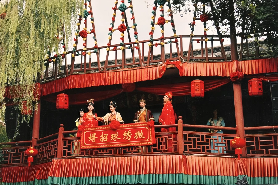 Songsheng : Un voyage à travers des milliers d'années de la dynastie du chant du Sud Charm-4