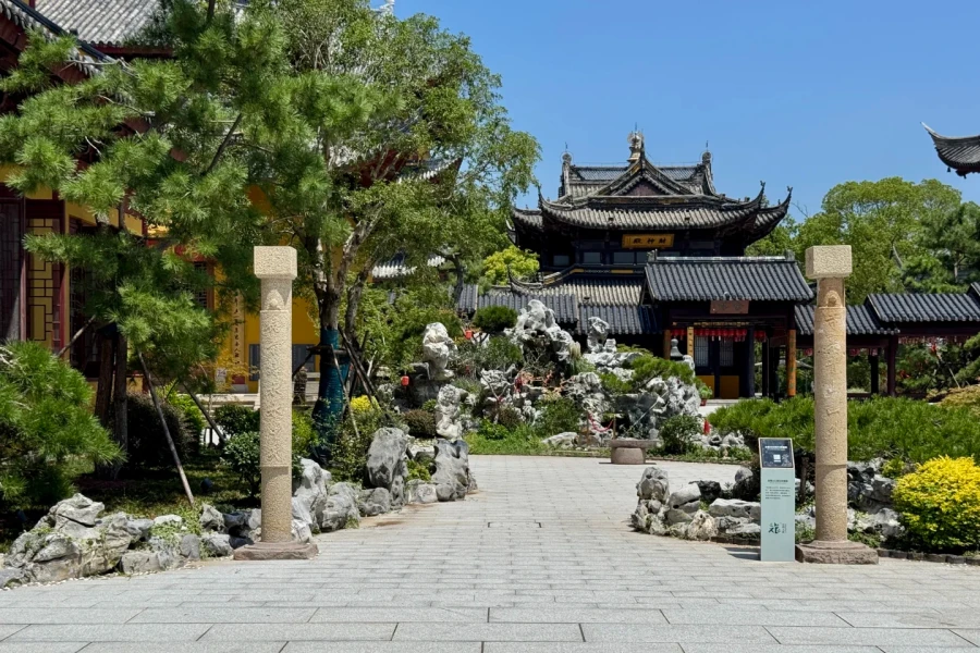 Shouan Temple: A Journey Blessed by the Millennium-Old Ginkgo Trees on Chongming Island-4