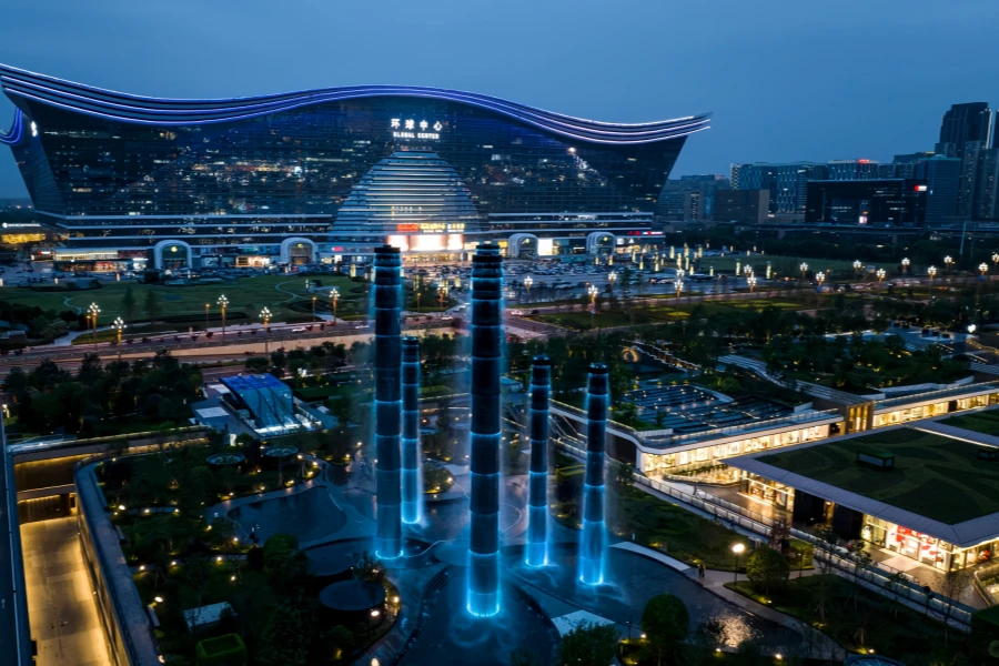 Chengdu SKP Tower: A Journey Through a Future Water Tower and Light Art in the City Center-4