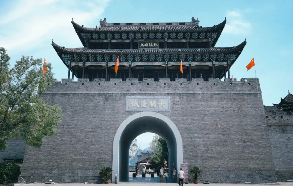 Великий пограничный город Мин: путешествие к месту рождения истории Гуйчжоу и шести веков пограничной культуры-2