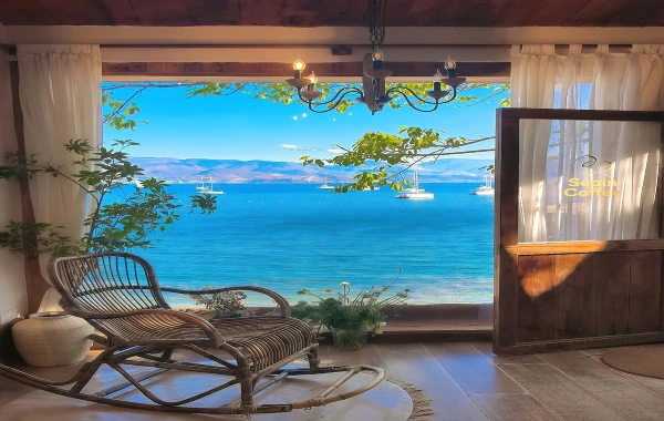 フクシアン湖:水中の古代都市と青の聖域を発見するエコロジーの旅-3