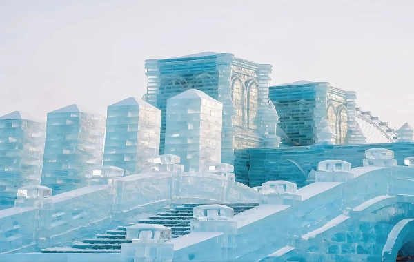 Harbin Ice and Snow World:A Journey Through the Enchanted Ice Crown of the World’s Largest Ice and Snow Park-3