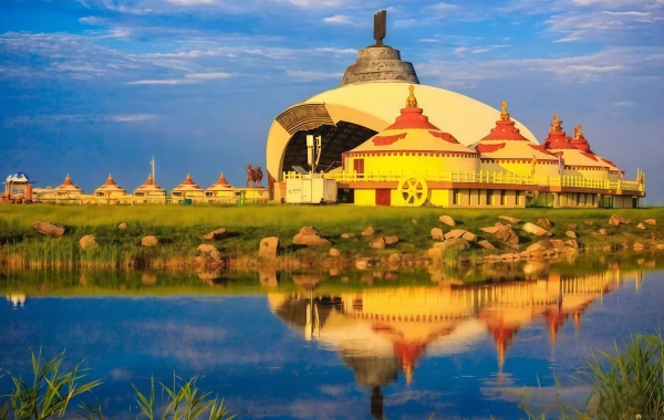 Gegentala Grassland Tourist Area:Un voyage vers le Vast, les prairies droites— Le site d'atterrissage de l'engin spatial Shenzhou-2