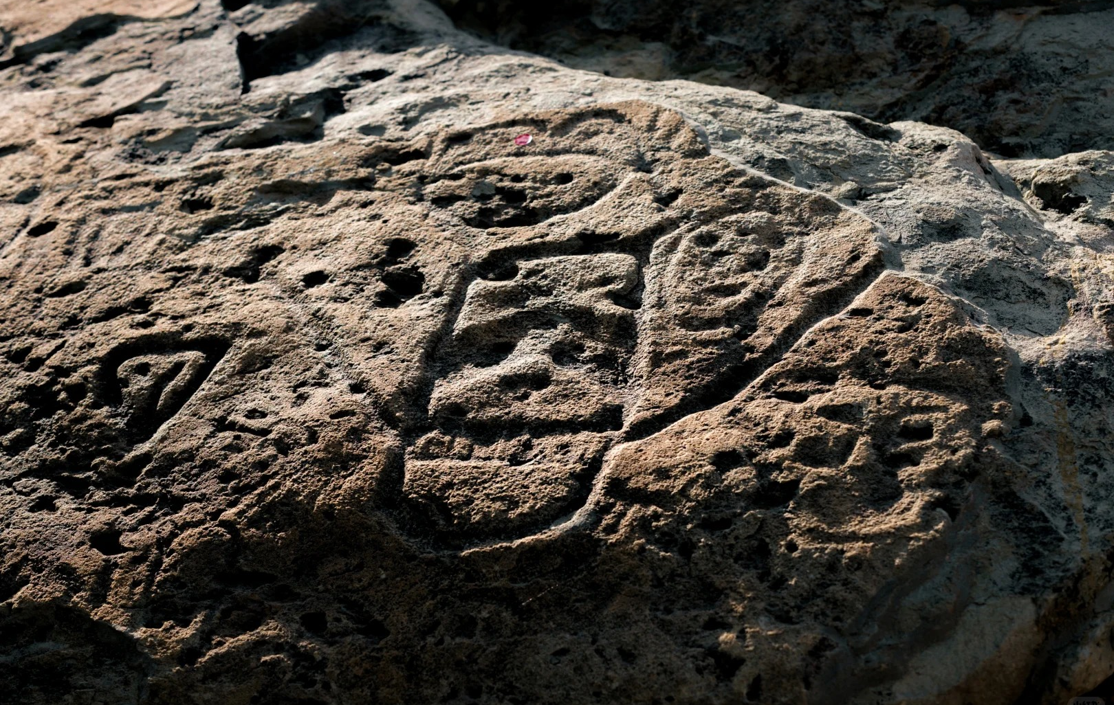 Helan Mountain Rock Carvings: A Journey Through a Stone Epic Spanning Ten Thousand Years-4