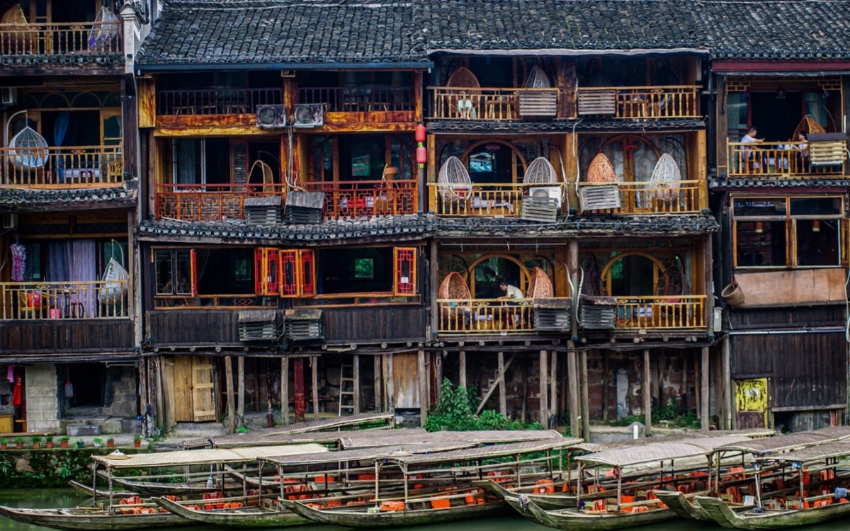 Day2: Fenghuang Old City