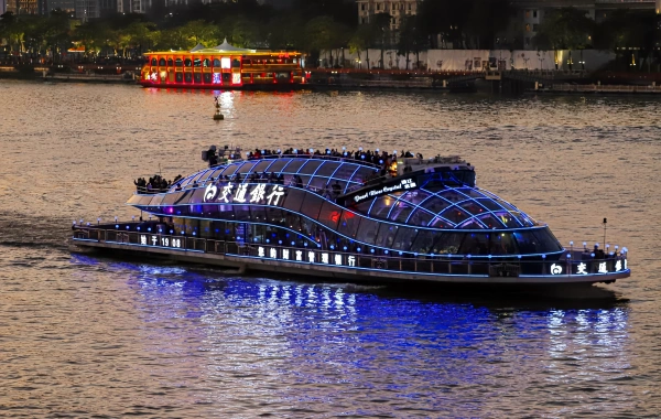 Pearl River Cruise: Un viaje a través del tiempo desde un crucero de mil años hasta la iluminación de la ciudad