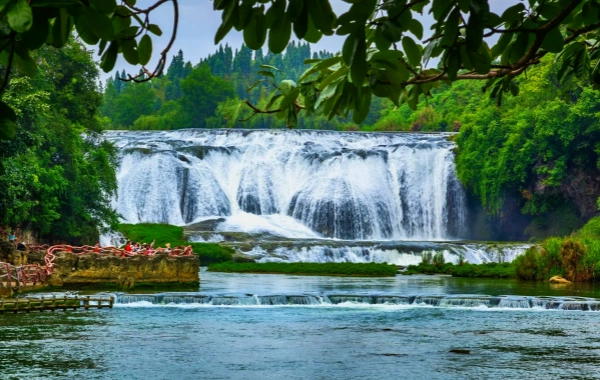 6 Days Colorful Guizhou & Mountain City Chongqing Classic Tour