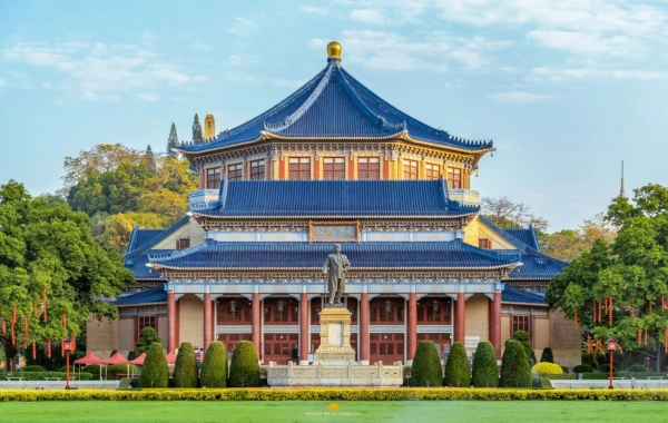 Day 3: Shenzhen – Guangzhou (by high-speed rail)